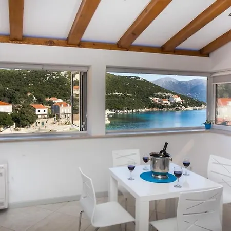 Mali Skoj - Two-bedroom With Sea View Sudurad